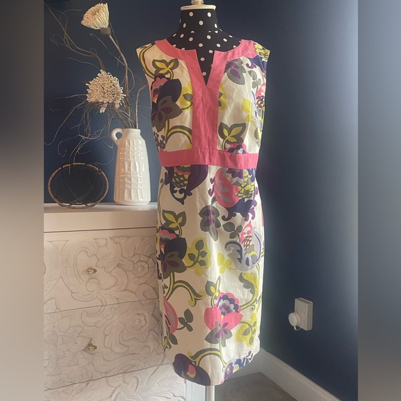 Boden Dresses & Skirts - Boden Floral Dress Size 14